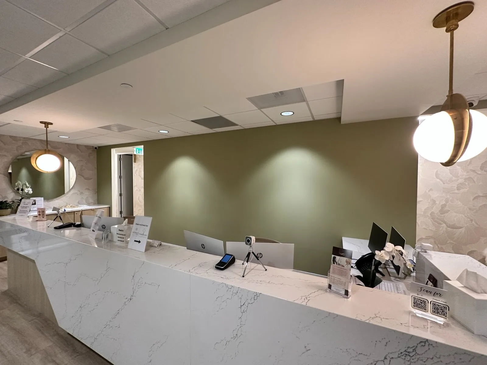 Commercial wallcovering installation in Downtown San Diego